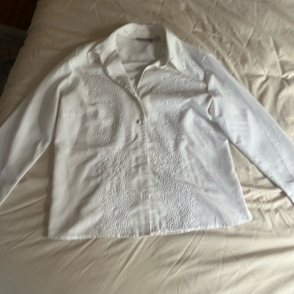Croft & Barrow White Long Sleeve Button Down Shirt